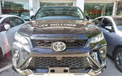 Toyota Fortuner Legender