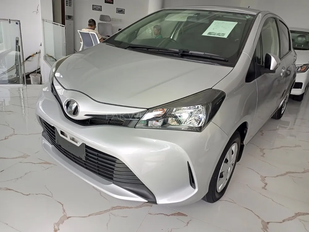 toyota-vitz-1-0-f-2014-90222348